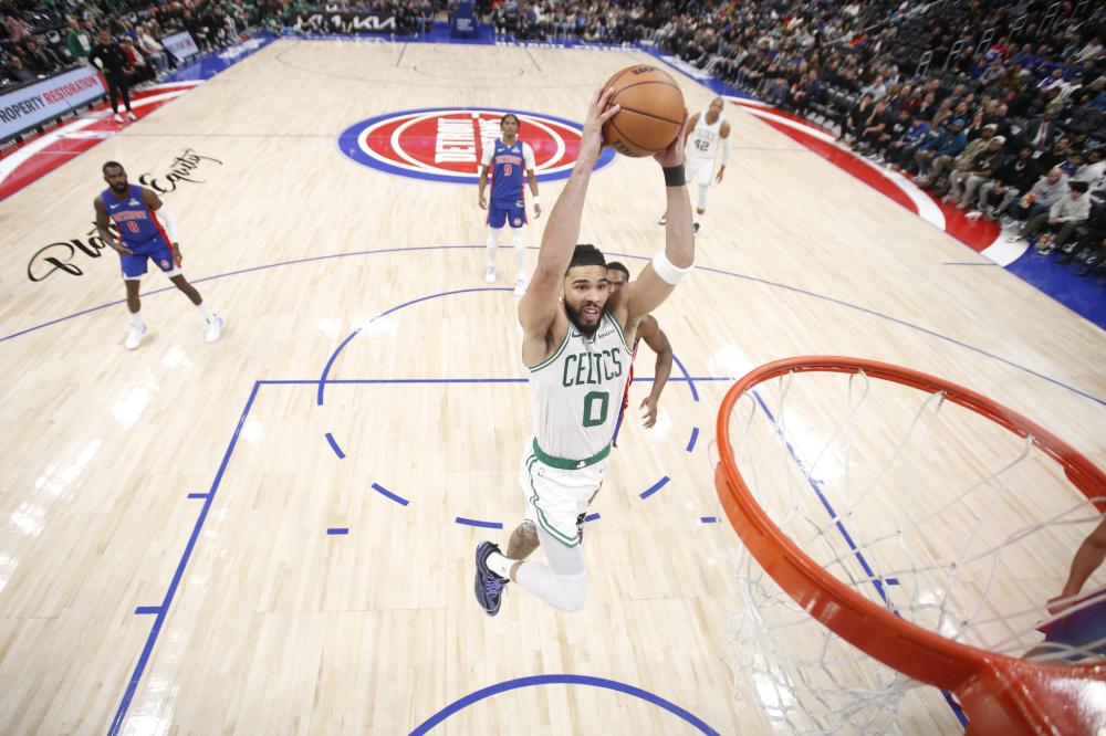 郭艾伦曾多 郭艾伦曾多