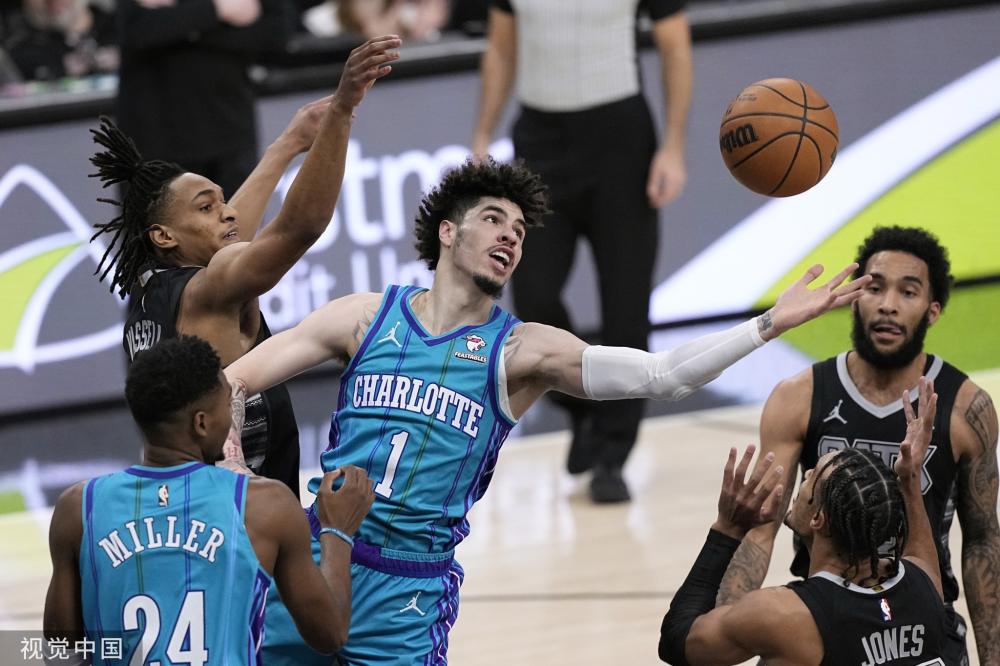 进一步拉近 进一步拉近