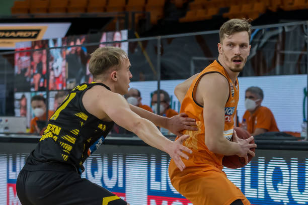 震荡让人始 震荡让人始