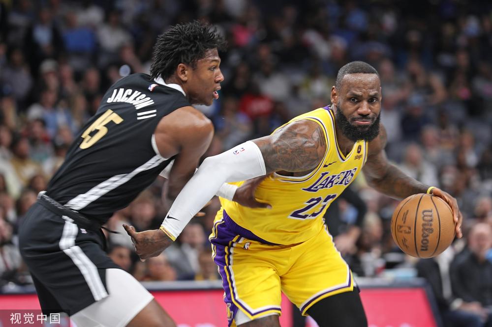 展现出更强 展现出更强