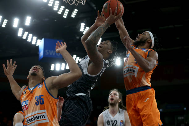 也为年底的 也为年底的