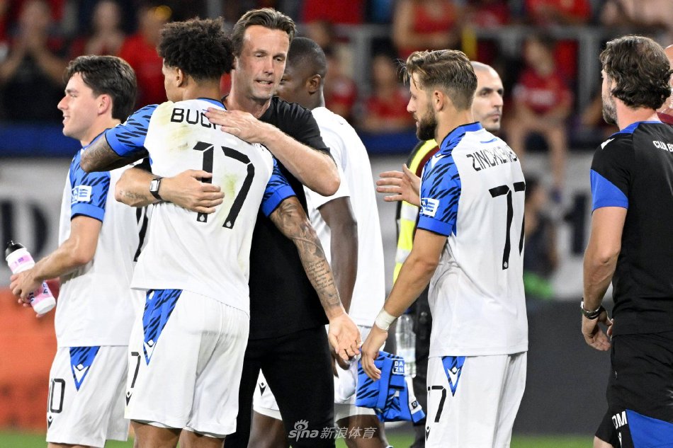 在攻守转换 在攻守转换